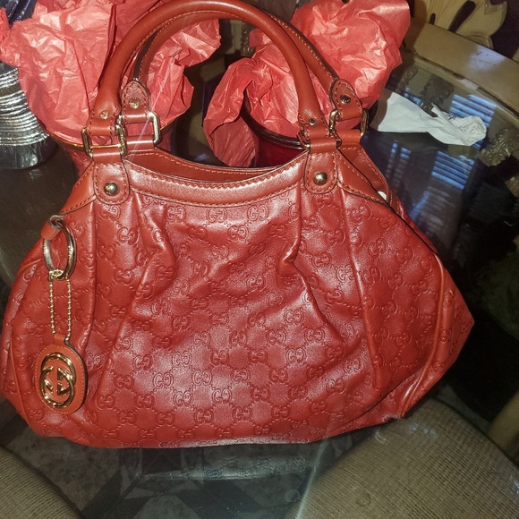 Gucci handbag - Picture 1 of 7